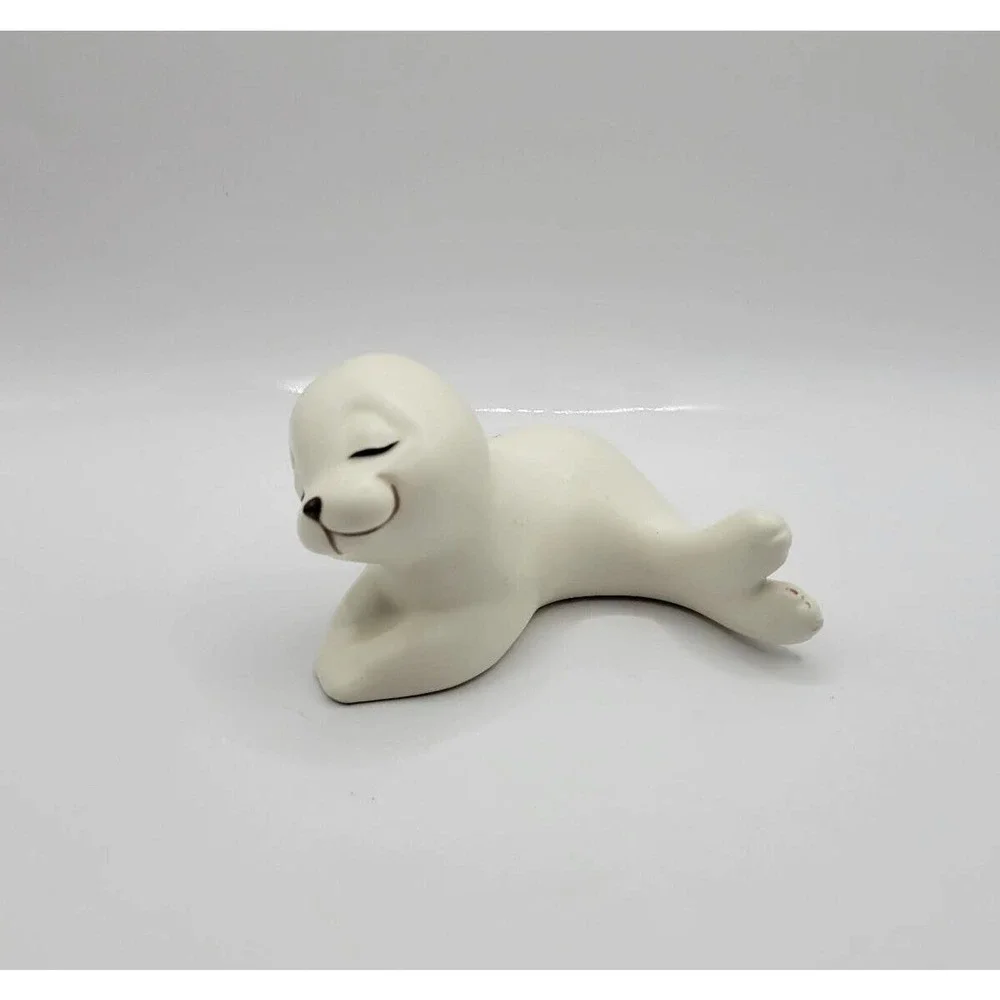 Vintage Oxford Smiling White Baby Seal 4